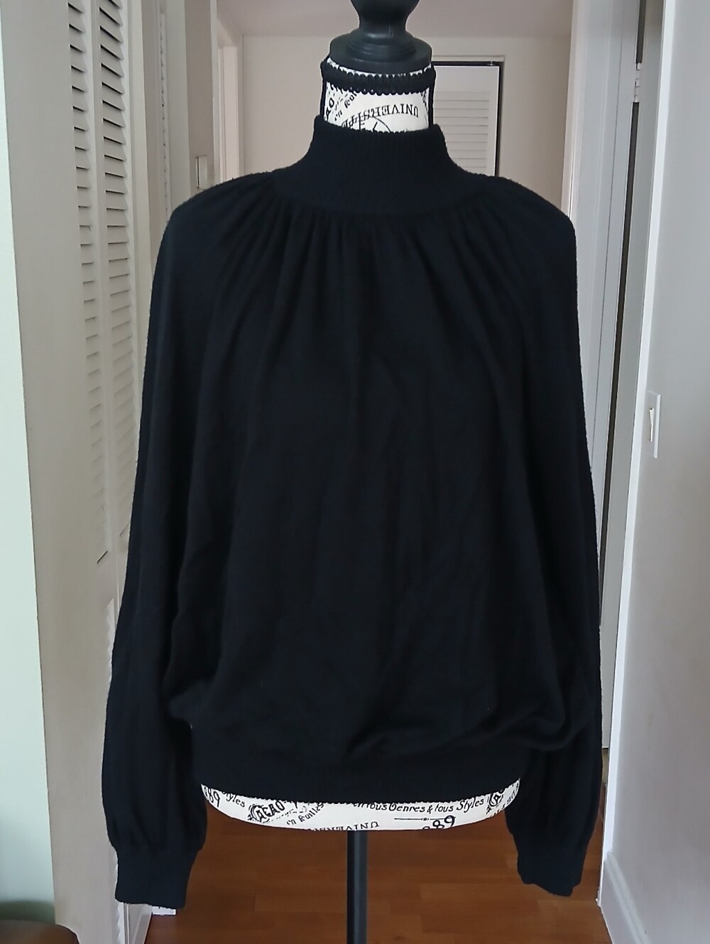 Co Balloon Sleeve Cashmere Sweater